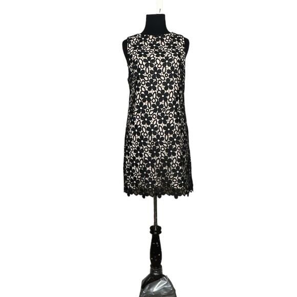 Alice + Olivia Clyde floral lace sheath mini dress size 4 - Picture 14 of 16